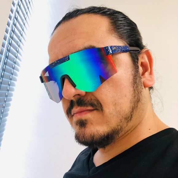 Sports Men Sunglasses Green Mirror Lens Large Frame Fashion Style Reflective New - Picture 1 of 3